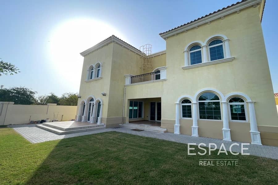 Corner Villa | Vacant | Ready to Move In