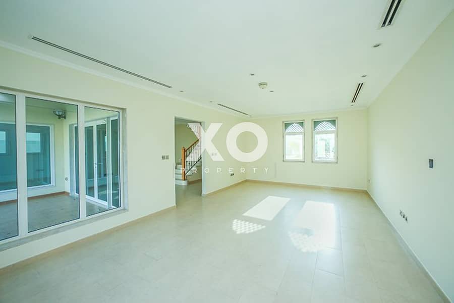 VACANT NOW | UPGRADED & EXTENDED | MUST VIEW VACANT NOW | UPGRADED & EXTENDED | MUST VIEW
