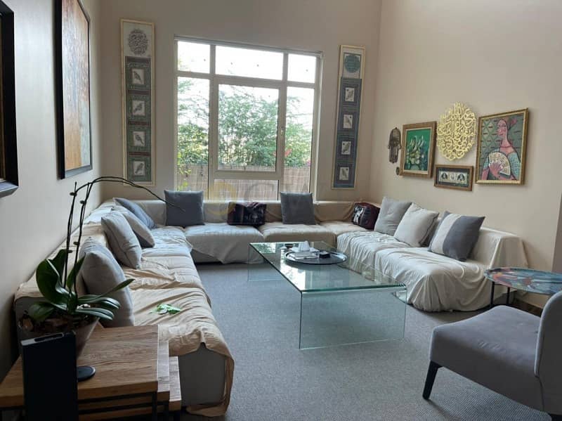 4 Entertainment Foyer|Lake View|4 Bed|Well Maintained