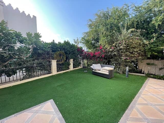 8 Entertainment Foyer|Lake View|4 Bed|Well Maintained