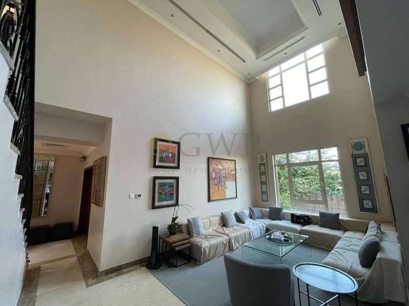 14 Entertainment Foyer|Lake View|4 Bed|Well Maintained