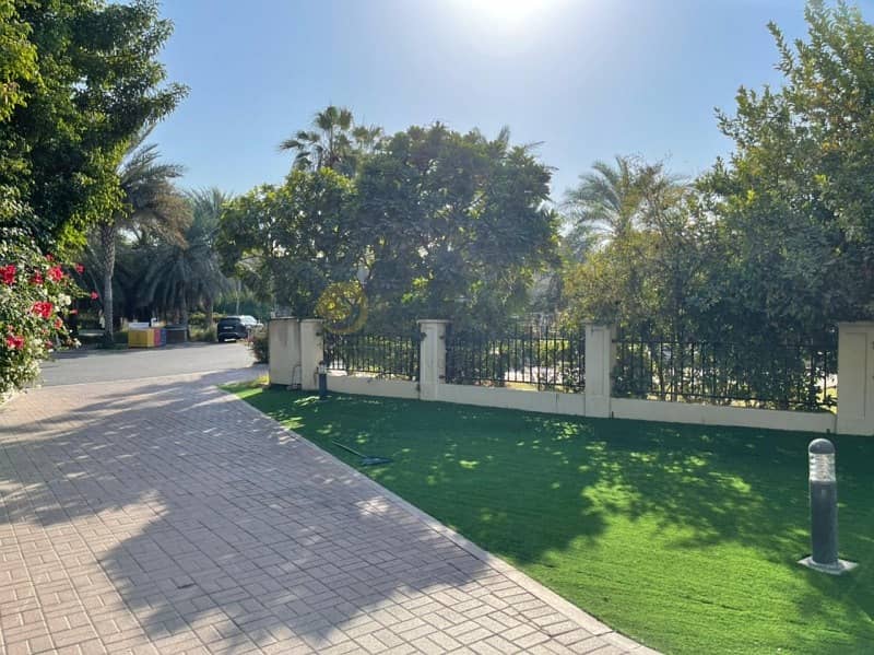 20 Entertainment Foyer|Lake View|4 Bed|Well Maintained