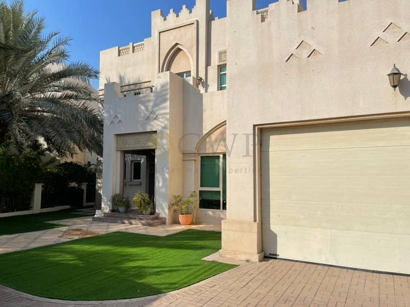 21 Entertainment Foyer|Lake View|4 Bed|Well Maintained