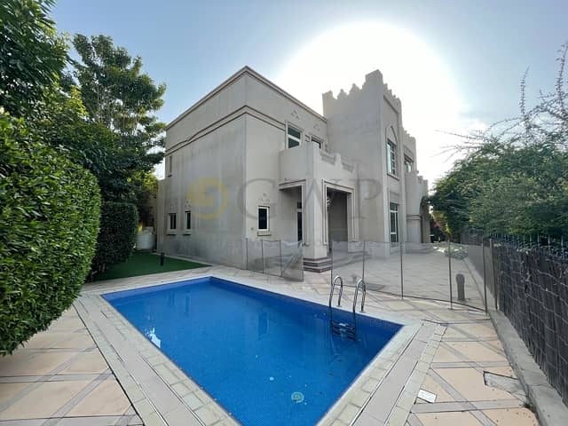 26 Entertainment Foyer|Lake View|4 Bed|Well Maintained