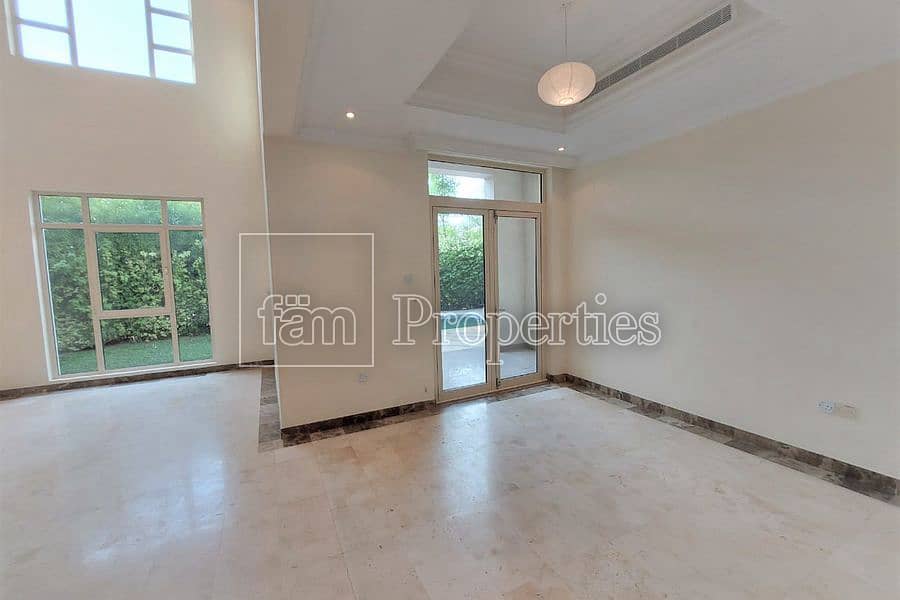 Large plot | Garden Hall | Tenanted