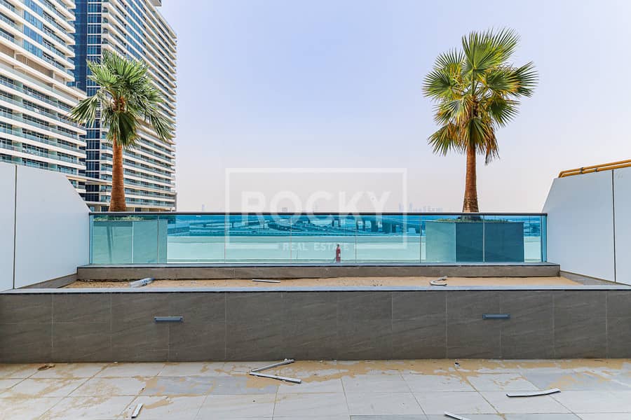 Canal View & Creek View | Closed Kitchen Canal View & Creek View | Closed Kitchen