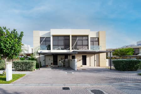 End Corner Unit |Large Plot  | VOT