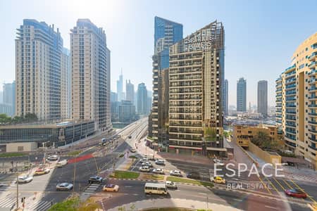 1 Bedroom Flat for Sale in Jumeirah Beach Residence (JBR), Dubai - Large Layout | Vacant | One Bedroom