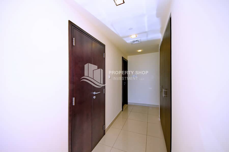8 2-bedroom-apartment-al-reem-island-shams-abu-dhabi-sun-bedroom-entrance. JPG