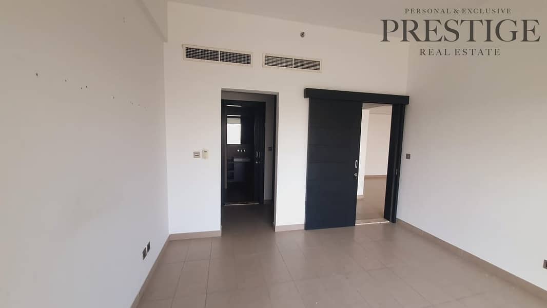 10 Duplex | Lake View| 4 balconies |3 beds| Maid