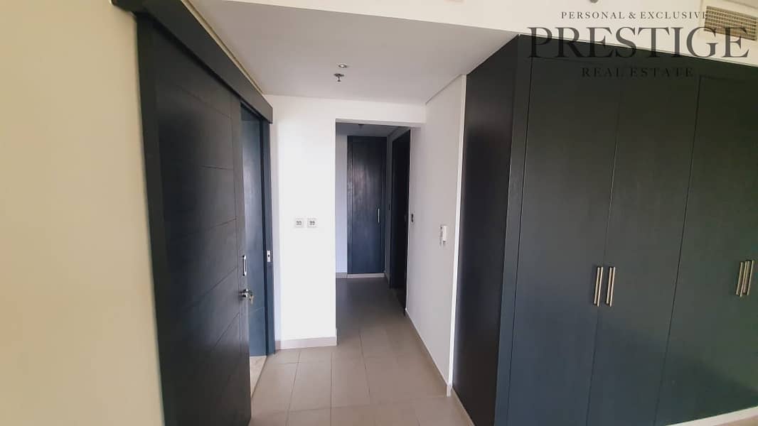 16 Duplex | Lake View| 4 balconies |3 beds| Maid