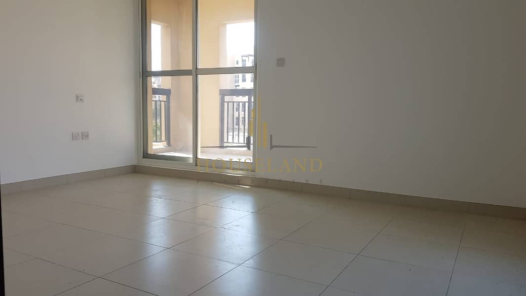 2 Best deal | Exquisite 1 BR | Fully Furnished | With burj khalifa view