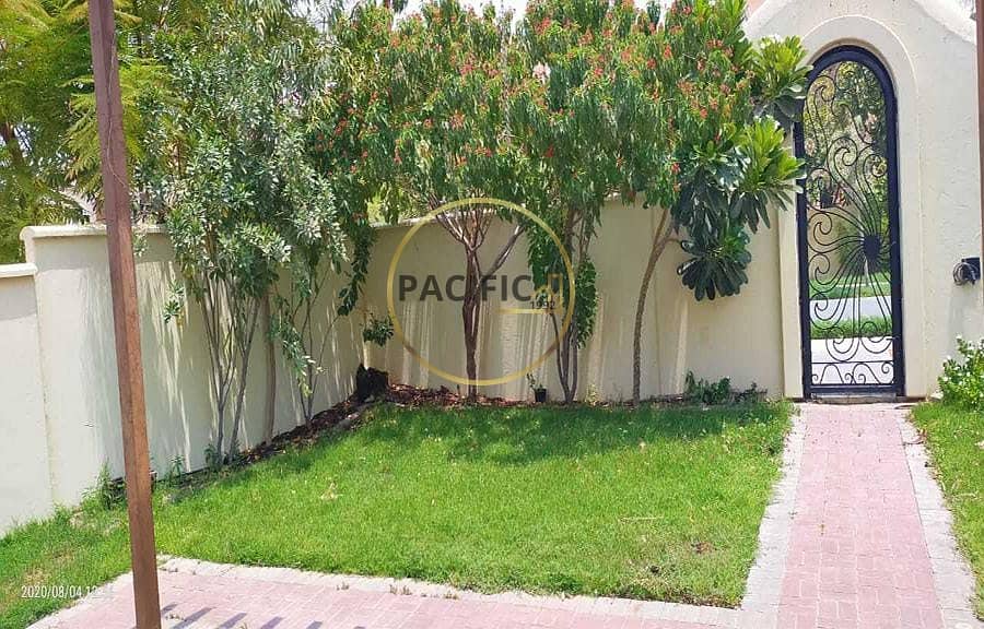 4 Beautifull Villa | Swimming Pool | Make an Offer