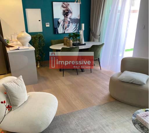 8 GOLF STREET View 3BR TOWNHOUSE Available On Best Deal !