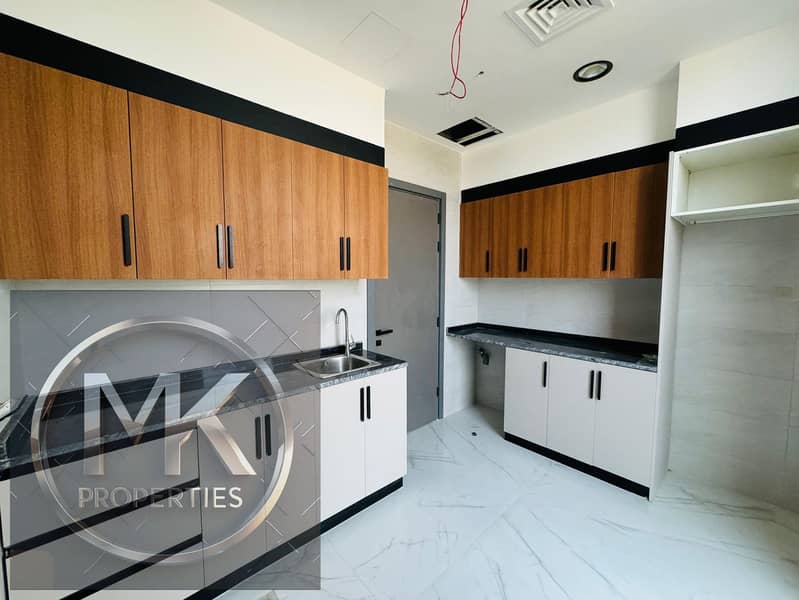 5 glam apt 3. jpg