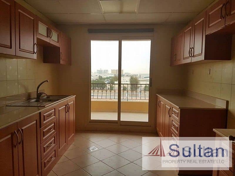 7 High Floor Huge 1 Bedroom Mall/Lagoon View