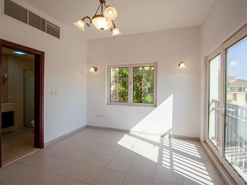 11 Marina_Atzert_Dubai_Real_Estate_Dubailand_The_Villa_Rent_Aldea_Guestroom. jpg