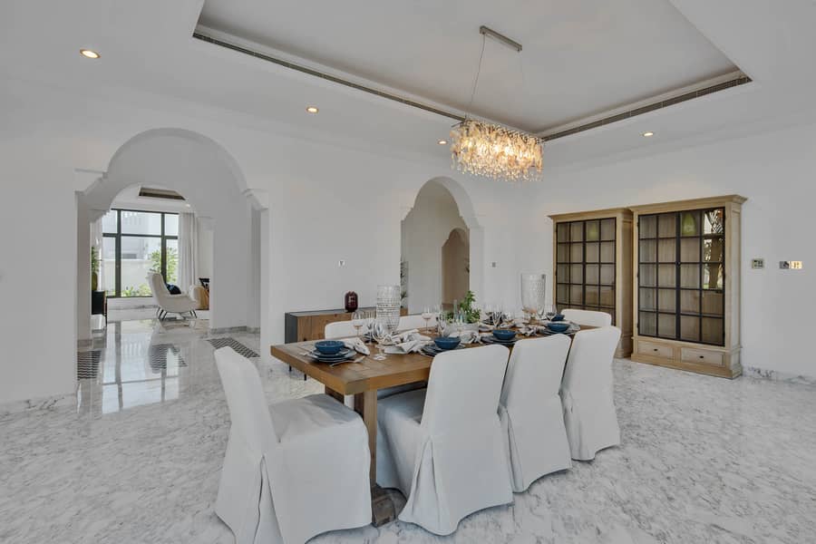 Maison Privee - Fully Upgraded Luxury 5BR Villa w/Dramatic Vw Private Beach, Pool - Image 9