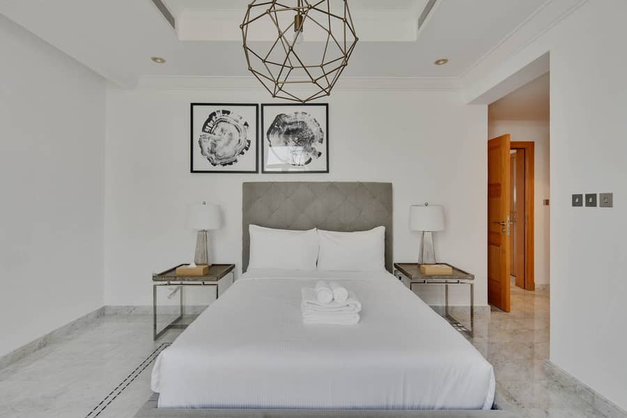 Maison Privee - Fully Upgraded Luxury 5BR Villa w/Dramatic Vw Private Beach, Pool - Image 12