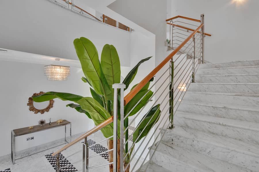 Maison Privee - Fully Upgraded Luxury 5BR Villa w/Dramatic Vw Private Beach, Pool - Image 31