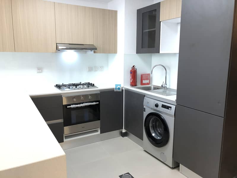 2 Pool view | brand new | close to park