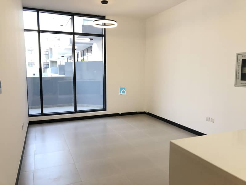4 Pool view | brand new | close to park