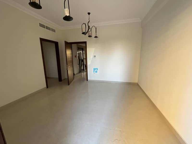 15 G+2 Townhouse with lift in JVC