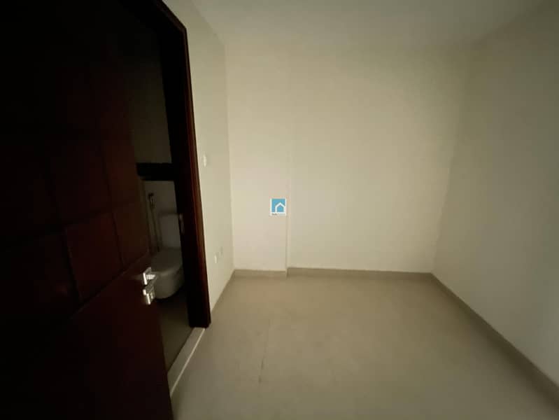 24 G+2 Townhouse with lift in JVC