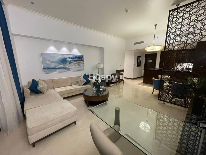 Sea view l Luxury Apartment l Lavish Lifestyle