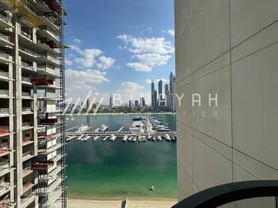 2 Bedroom Flat for Rent in Dubai Harbour, Dubai - Luxurious | Prime Location | Marina View