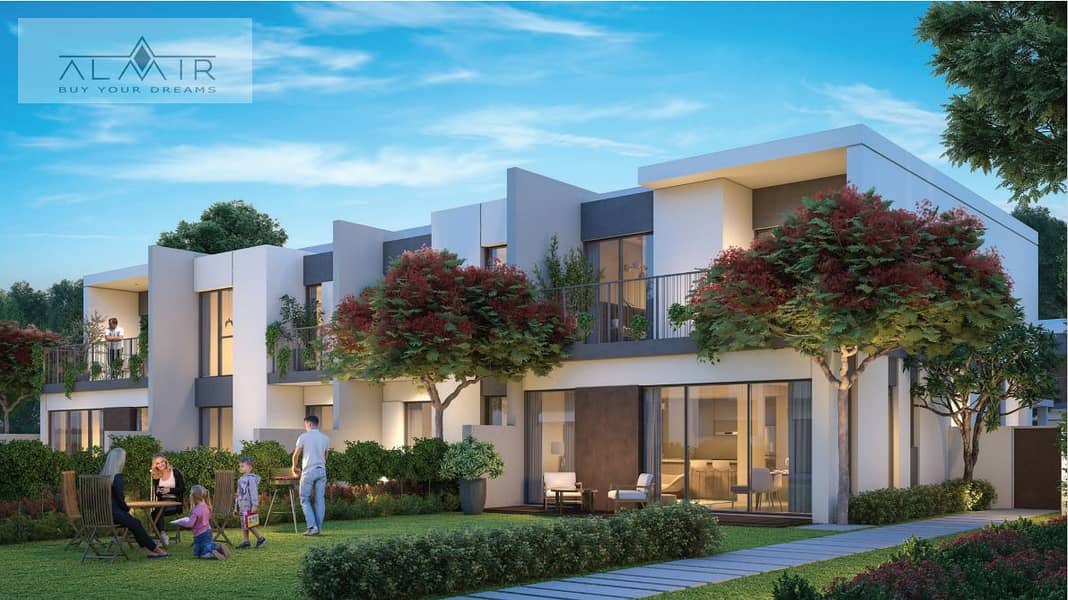 Dazzling 4 Bedroom with pool view /single row/corner unit Dazzling 4 Bedroom with pool view /single row/corner unit