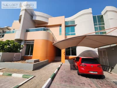Luxurious 5 Bedroom Villa Prime Location