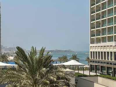 2 Bedroom Flat for Rent in Palm Jumeirah, Dubai - Fully Upgraded | Furnished | Sea View | Vacant