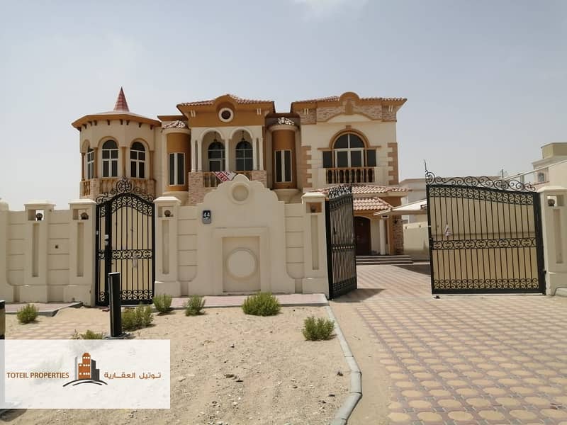 فيلا رفيعة جدا على مستوى عالي فيلا رفيعة جدا على مستوى عالي