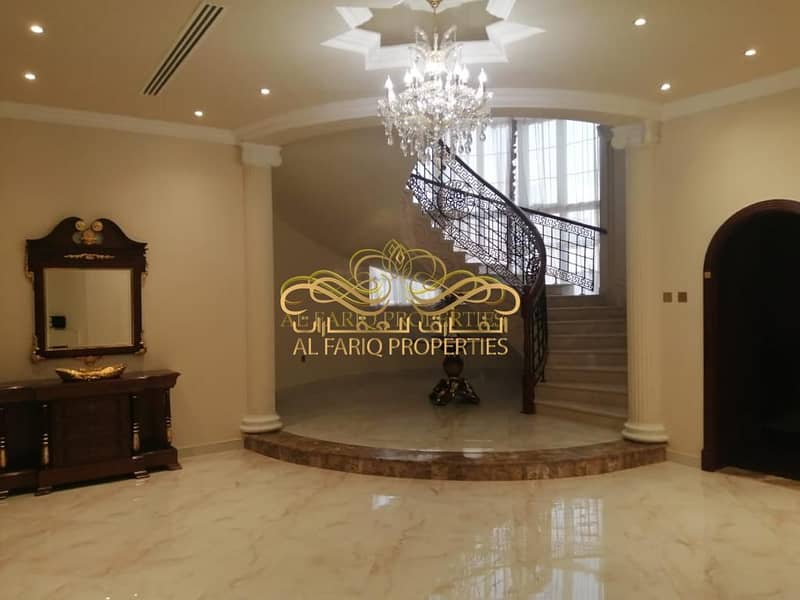 9 5 + 1 Maid Big luxury Villa  with big rooms
