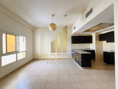 Studio for Rent in Remraam, Dubai - IMG_4418. JPG