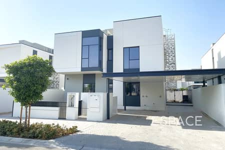 4 Bedroom Villa for Sale in Al Furjan, Dubai - Vastu 4 Bed Villa with Swimming Pool