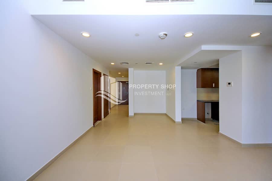 9 3-bedroom-abu-dhabi-al-reem-island-shams-abu-dhabi-gate-tower-2-dining-area. JPG