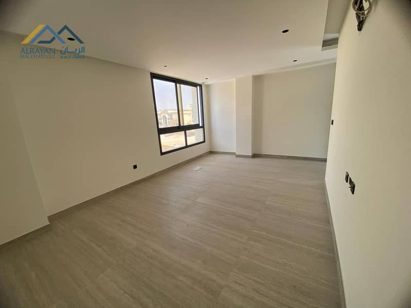 27 4ce1ae7d-913a-4988-baf5-347bdc53e73a. jpg