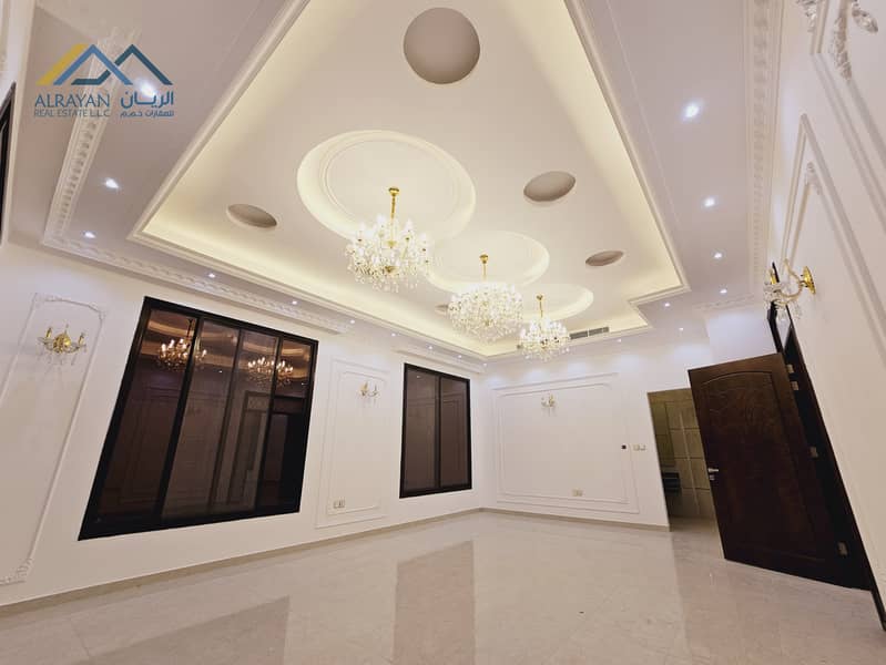 4 bd8105cc-6427-485c-82a1-ebb8aed7b082. jpg