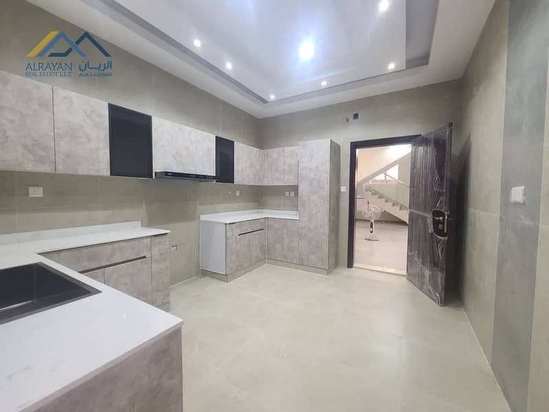 13 4cdfeb21-4156-4ce2-b661-058013b979cc. jpg