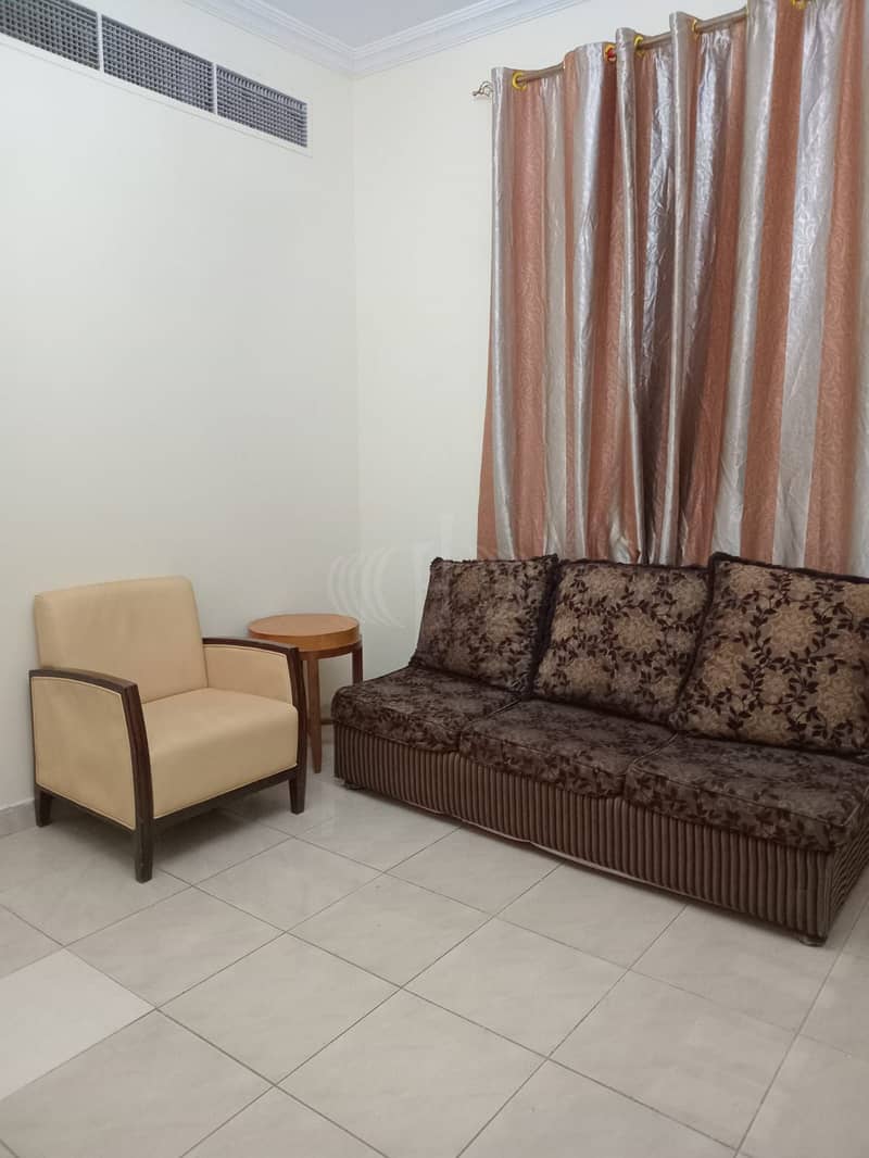 6 LIVING AREA. jpeg