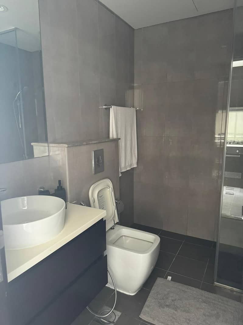 Brand New Furniture | Upgraded | Sea View - Image 13