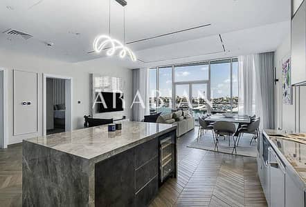 Exclusive | 2 Bed | Unique Balcony | Sea View