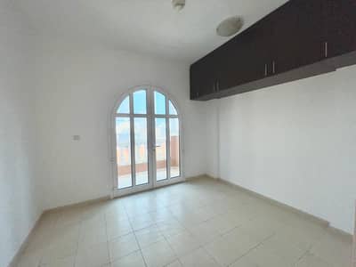 PRIME LOCATION | UNFURNISHED | RENTED