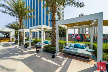 SEAFRONT | LUXURY FINISHES - VACANT !!