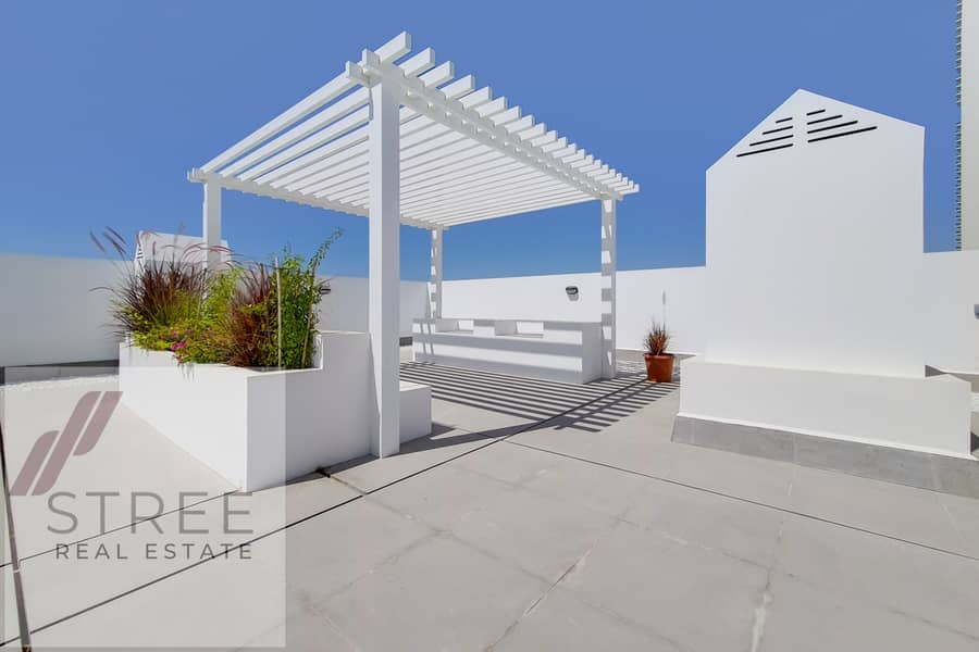 8 12_Roof Top Terrace-0. jpg