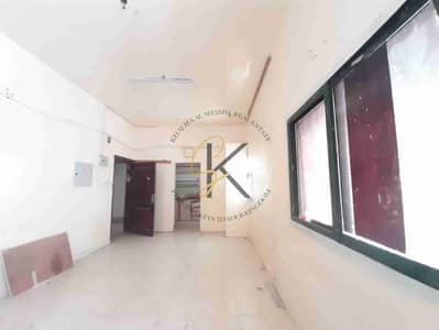 Estudio para en Alquiler en Muwaileh Commercial, Sharjah - 7xyPSWJIGaYe3oKNvTlGN6sSA6rkbUE73eT3ybES