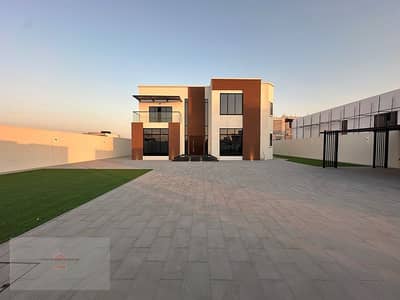 Modren Brand New 4-Bedrooms  Villa In Umm Nahad 3