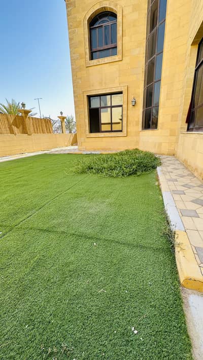 10 Bedroom Villa for Rent in Al Rahbah, Abu Dhabi - Staff accommodation of 10 rooms for corporate clients